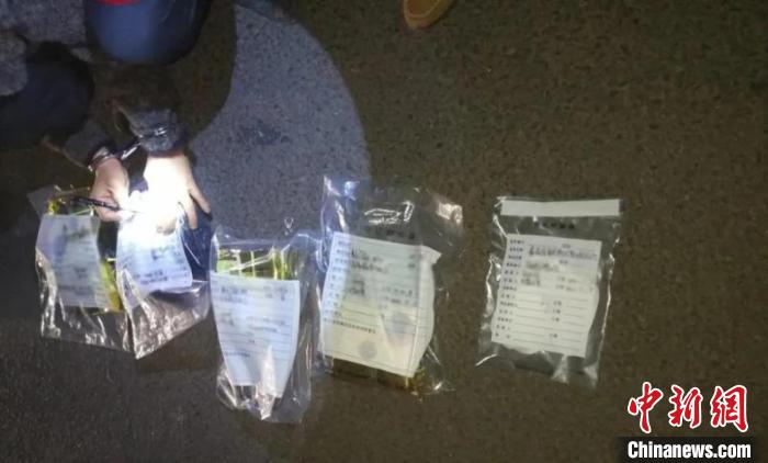 圖為云南警方查獲的毒品?！≡颇鲜」矎d供圖 攝
